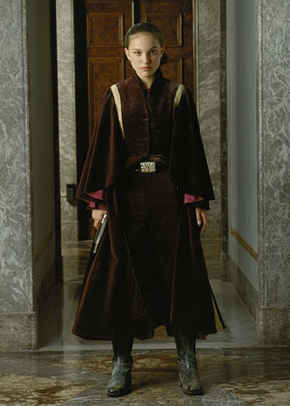 tpm_padme_throne_recover_publicity_sw_1.jpg